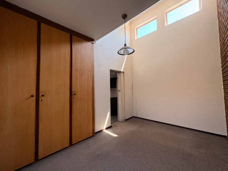 2 Bedroom Property for Sale in Oudorp North West